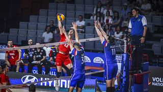 A Milli Erkek Voleybol Takımı, Fransa'ya 3-0 Mağlup Oldu
