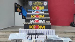 Adana'da Gümrük Kaçağı Sigara ve Makaron Ele Geçirildi: 1 Tutuklama