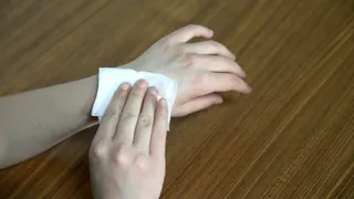 Dermatolojik Testi Olmayan Islak Mendiller Cilt Sağlığını Tehdit Ediyor