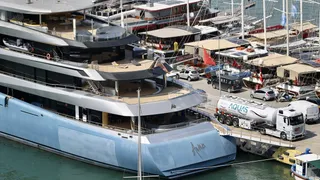Dünyanın En Büyük Yatlarından "Aviva", Fethiye Limanı'nda Yakıt İkmali İçin Durdu