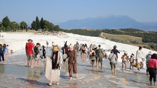 Kurban Bayramı'nda Pamukkale'yi 53 Binden Fazla Turist Ziyaret Etti