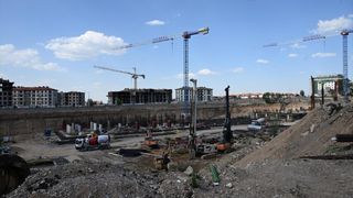 Malatya'da Deprem Konutları ve İş Yerleri İnşaatı Devam Ediyor
