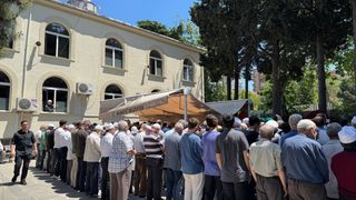 Prof. Dr. İsmail Karaçam'ın Cenazesi Sahrayıcedit Mezarlığı'na Defnedildi