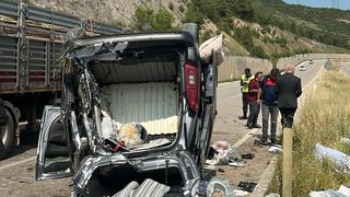 Tokat'ta Devrilen Araçta 5 Kişi Yaralandı