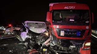 Adana'da Zincirleme Trafik Kazası: 8 Yaralı