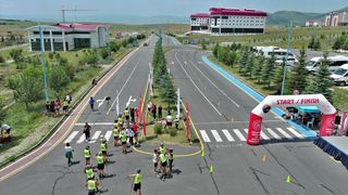 Anadolu Yıldızlar Ligi Tekerlekli Kayak Türkiye Şampiyonası Ardahan'da Başladı