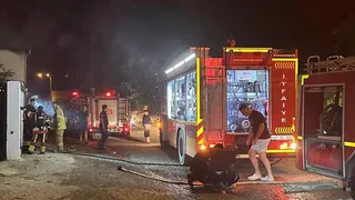 Balıkesir'de Hurdalıkta Çıkan Yangın Kontrol Altına Alındı