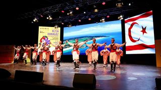 Bursa'da 37. Uluslararası Altın Karagöz Halk Dansları Yarışması Başladı