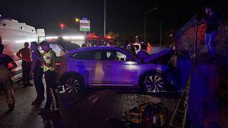 Bursa'da Cip ile Otomobilin Çarpıştığı Kazada 8 Kişi Yaralandı