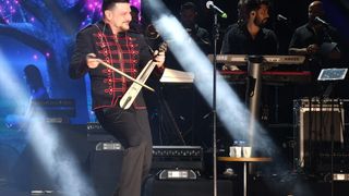 Ekin Uzunlar, Harbiye'de Büyüleyici Bir Konser Verdi