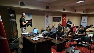 Erzincan'da Gazetecilere 'Yapay Zeka Destekli Medya Uzmanlığı Eğitimi' Verildi