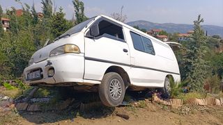 İzmir'de Freni Boşalan Panelvanın Altında Kalan İşçi Hayatını Kaybetti