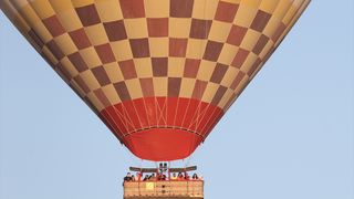Kapadokya'da Yerli ve Yabancı Turistlerin Sıcak Hava Balonu Heyecanı