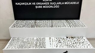 Konya'da Tarihi Eser Kaçakçılığı Operasyonu: 2 Bin 108 Parça Eser Ele Geçirildi