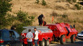 Kuzey Makedonya ve Kosova Sınır Kapısı Yangın Nedeniyle Geçici Olarak Kapatıldı