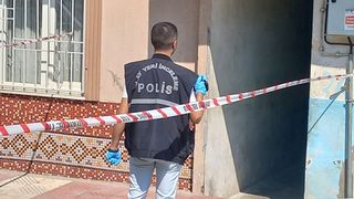 Manisa'da 17 Yaşındaki Genç Kadın Evinde Ölü Bulundu