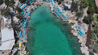Mersin Yapraklı Koy, Yenilenen Özellikleriyle Tatilcilere Kapılarını Açıyor