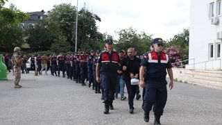 Sakarya'da Araç Dolandırıcılığı Operasyonu: 13 Şüpheli Gözaltında