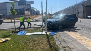 Sivas'ta Cip ile Otomobil Çarpıştı: 4 Yaralı
