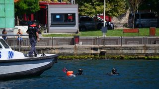 İstanbul Boğazı'nda kaybolan Rus yüzücü Nikolai Andreevich Svechnikov için arama çalışmaları sürüyor