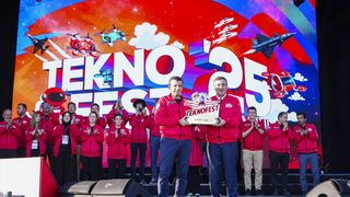 TEKNOFEST İstanbul kapanış töreniyle sona erdi; Selçuk Bayraktar gençlere ve gönüllülere teşekkür etti