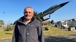 Sürmene'den Selçuk Bayraktar'a şarkılı destek: "Vur İHA Vur SİHA" bestesi sosyal medyada ilgi gördü