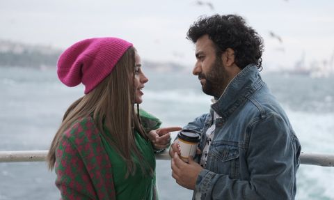 Hasan Can Kaya’nın gişe rekorları kıran filmi: Çok Aşk!