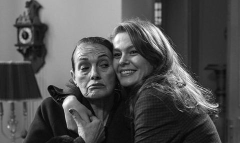 Nur Sürer ve Burcu Biricik, 8 Mart’ta Geleceğin Güçlü Kadınları için podyumda! İşte detayları