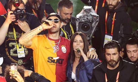 Boşanma haberleri sonrası Icardi'nin peşine düşen Simge'den yeni gönderme! 