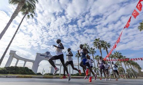 7. Uluslararası Mersin Maratonu'nda Rekorlar: Vitalis Kibiwott ve Rebecca Tauni Öne Çıktı