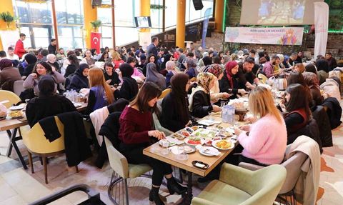 Ağrı'da Genç Gönüllüler 5 Aralık Dünya Gönüllüler Günü'nde Kahvaltıda Buluştu