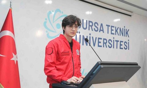 BTÜ'de 'TEKNOFEST Yarışma Sürecini 5 Dakikada Anlat' etkinliği: Finale kalan takımlar deneyimlerini paylaştı