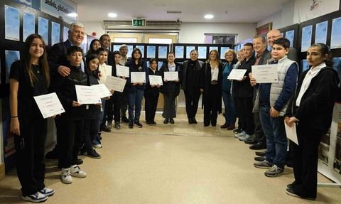 Büyükçekmece Genç Şairleri İlçe Konulu Şiir Yarışmasında Ödüllerini Aldı