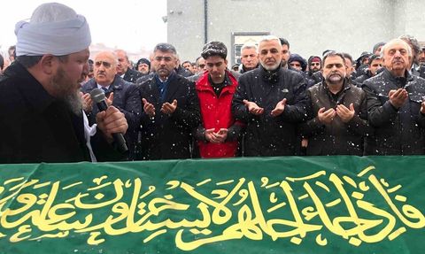 Cengiz Tosun’un annesi Şengül Tosun dualarla toprağa verildi