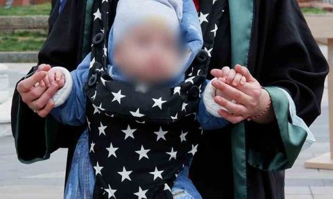 Edirne'de yüksekten düşerek yaşamını yitiren avukat Selda Özkan İlte defnedildi