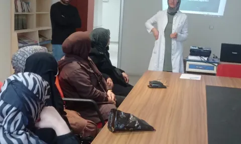 Elazığ İl Sağlık Müdürlüğü vatandaşları erken teşhis ve sağlıklı yaşam konusunda bilgilendiriyor