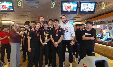 Eskişehir'de Okul Sporları Bowling Müsabakaları Sona Erdi: Dereceye Giren Okullar Açıklandı