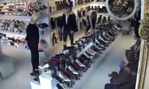 Hatay Antakya'da 4.2 Büyüklüğünde Deprem: Vatandaşların Kaçış Anları Kamerada