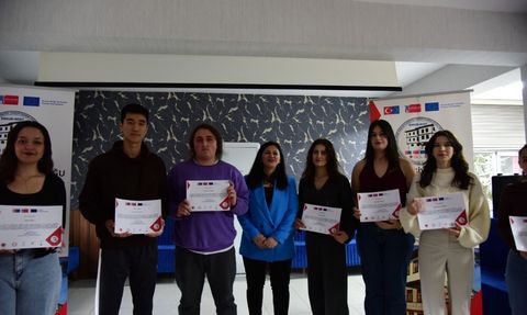 Kastamonu Üniversitesi bin kursiyere çevrimiçi ev pansiyonculuğu eğitimi vererek projeyi tamamladı