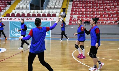 MC Sistem Yozgat GSK namağlup liderlikle Süper Lig hedefini koruyor