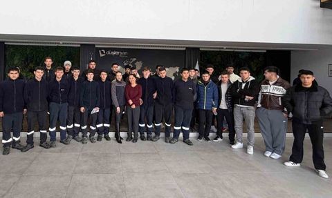 Meslek Lisesi Öğrencileri Eskişehir'de Yerinde Üretim Süreçlerini Öğreniyor