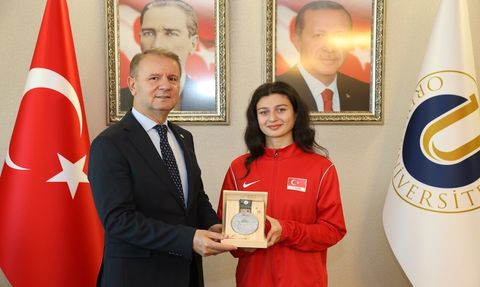 ODÜ’lü milli voleybolcu İlkim Zehra Yılmaz, 25. Deaflympics’te gümüş madalya kazandı
