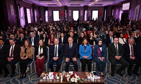 Vali Zorluoğlu: Kadınları dışlayan kalkınma başarılı olamaz — DİKAD 2. Ekonomi Kadın Zirvesi, Diyarbakır