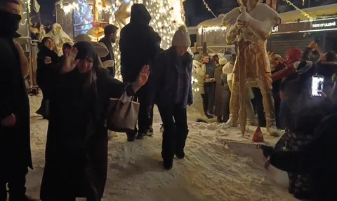 Uludağ'da 2026 Yeni Yılı: Yaşlı Teyzenin Dansı Kutlamalara Damga Vurdu