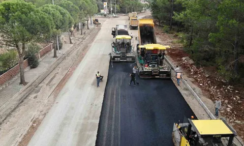 Fethiye-Ölüdeniz yolunda altyapı ve asfalt çalışmalarında sona yaklaşılıyor