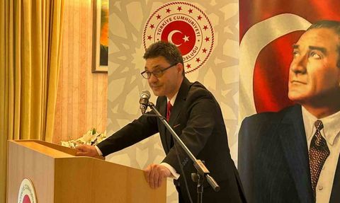 Münih’te 27 Mart Dünya Tiyatro Günü: Başkonsoloslukta sanatçılar ve toplumsal dayanışma buluşması