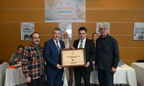 Usta Ellerden Geleceğe: Bursa'da Geleneksel Zanaatlar Meslek Liselerinde Canlanıyor