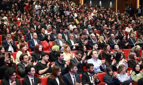 İnönü Üniversitesi Topluluğu, Dezenformasyonla Mücadele Ulusal Gençlik Zirvesi 2026'ye Katıldı