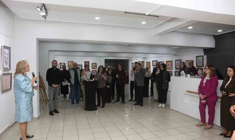 Nilüfer'de Kaat-ı ve Ebru Sergisi: 36 kursiyerin 114 eseri Konak Kültürevi'nde