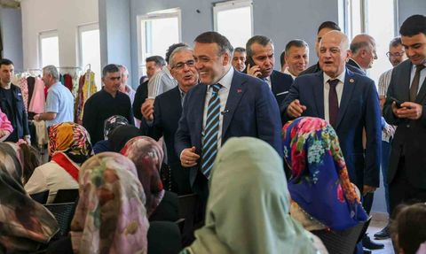 Beşevler'de kadın emeği vitrine çıktı: Osmaneli Halk Eğitimi'nin giyim kursu sergisi